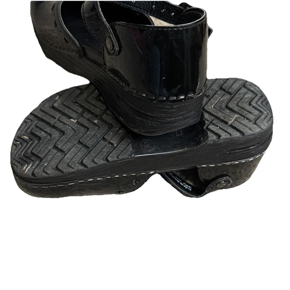 Dansko Patent Leather Mary Jane Buckle Clogs girls youth 30